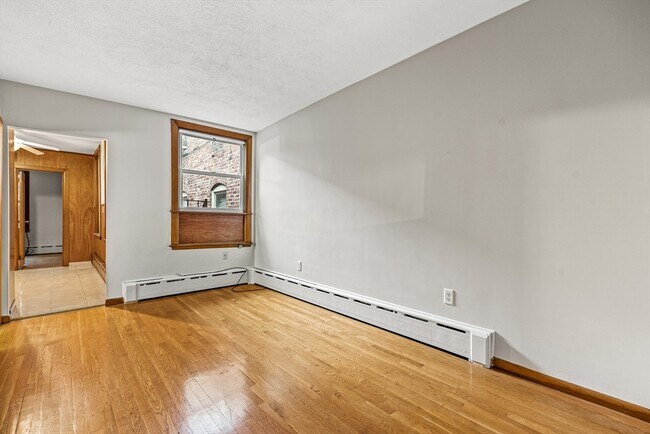 Building Photo - 97 Prince St
