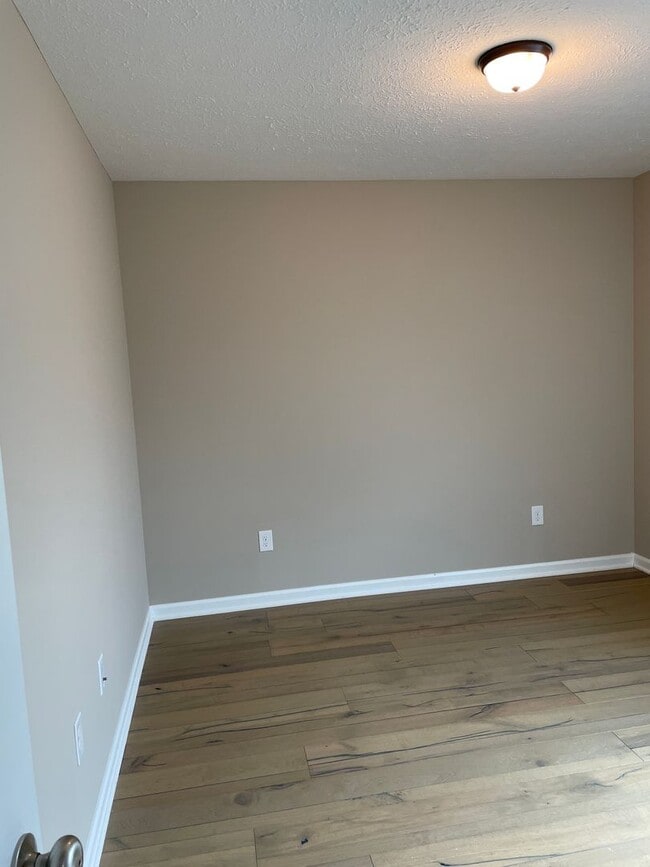 Building Photo - Adorable 3 Bedroom Home in Cowan!