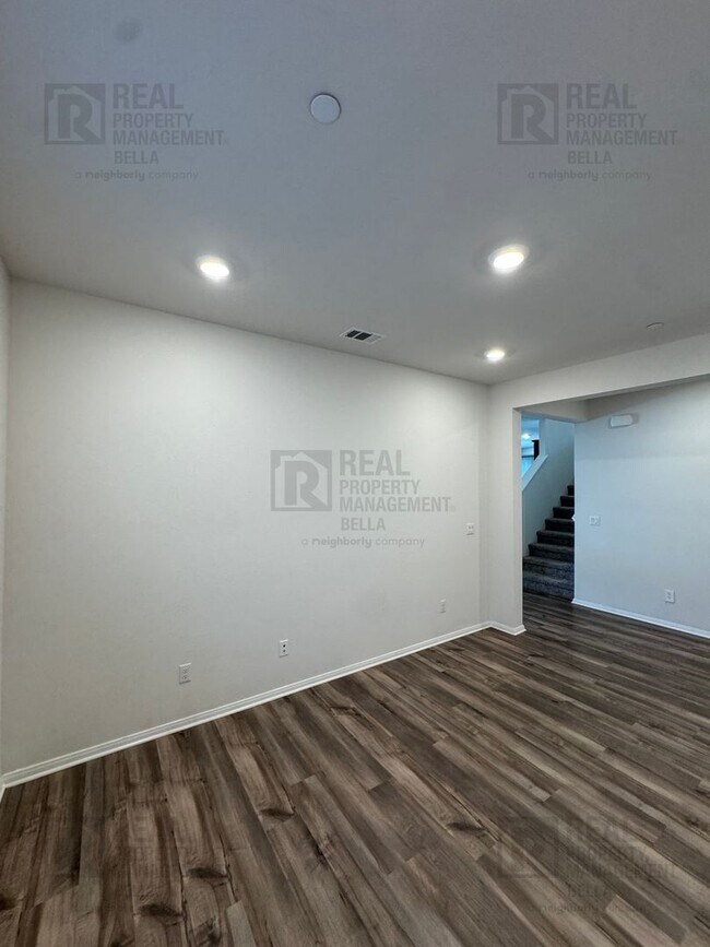 Building Photo - Gorgeous Menifee Pool Home with Downstairs...