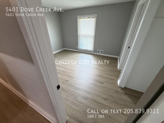Building Photo - 5401 Dove Creek Ave