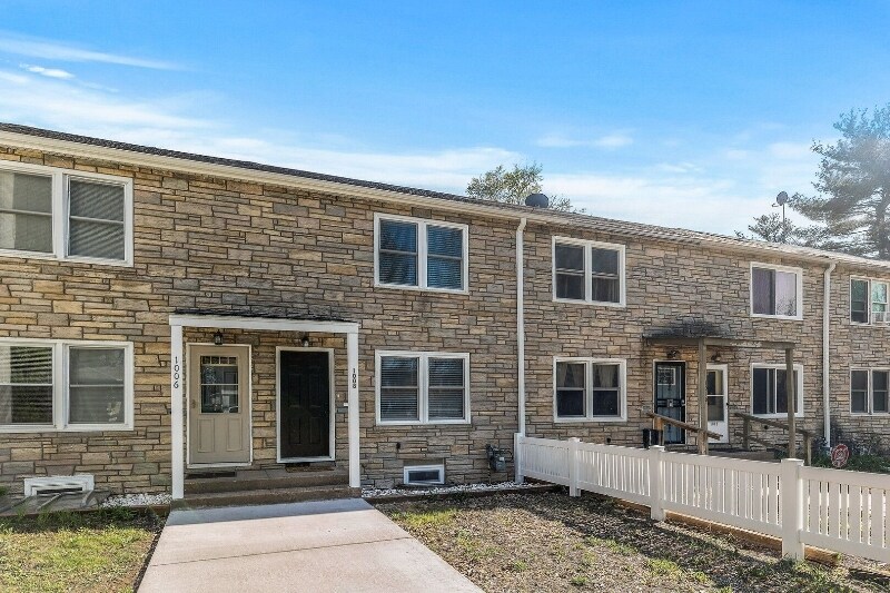 Building Photo - 1008 Carroll Ave