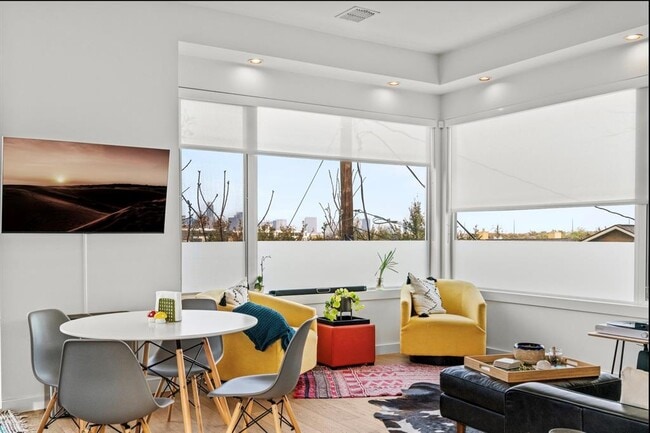 Building Photo - 1608 Ravey St