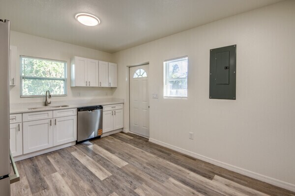 Building Photo - 22196 Lockport Ave