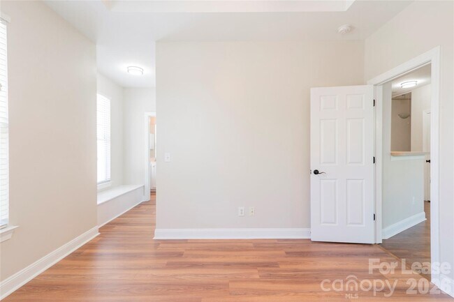 Building Photo - 6716 Mallard Park Dr