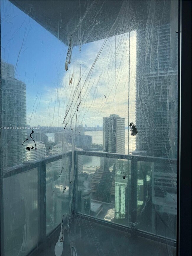 Building Photo - 1050 Brickell Ave