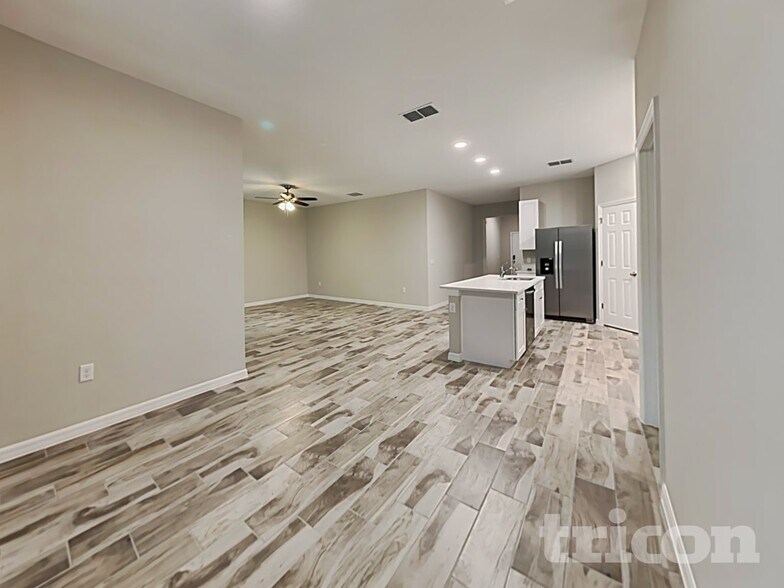 Building Photo - 1337 19th St