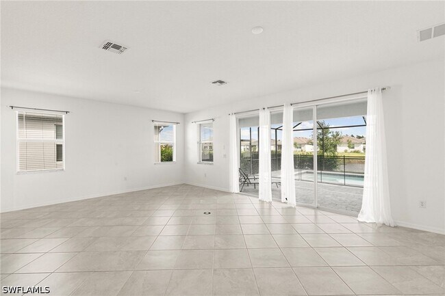 Building Photo - 2525 Kona Wy