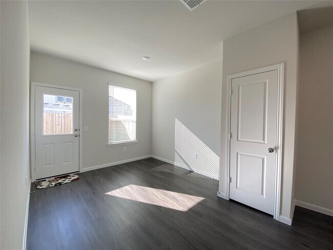 Building Photo - 6423 Kimball Mill Ln