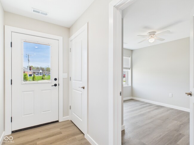 Building Photo - 9904 Bison Dr