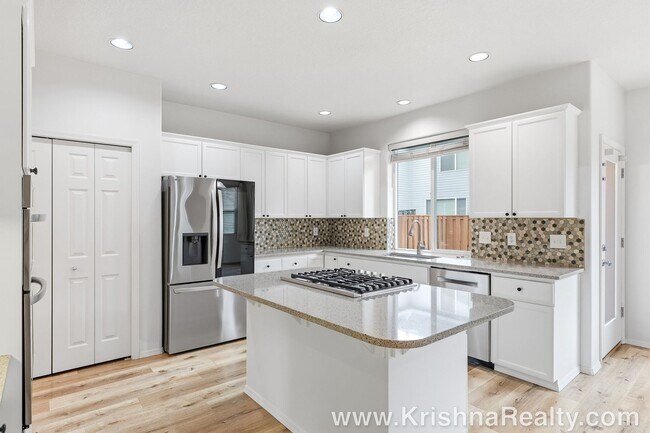 Building Photo - Beautiful 4 BD | 2.5 BA | Single-Family Home in Orenco Gardens | Charming Home in a Quiet Hillsbo...