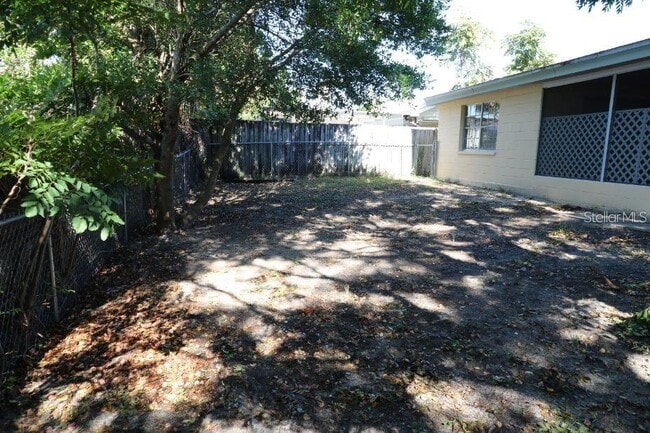 Building Photo - 12219 Partridge Hill Row