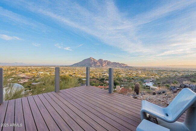 Building Photo - 7044 N Hillside Dr
