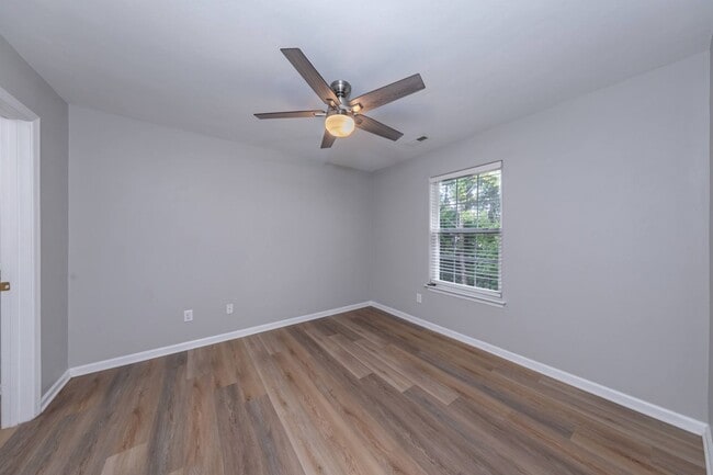 Building Photo - 134 Post Oak Rd