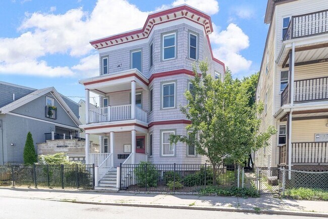 Building Photo - 41 Sudan St