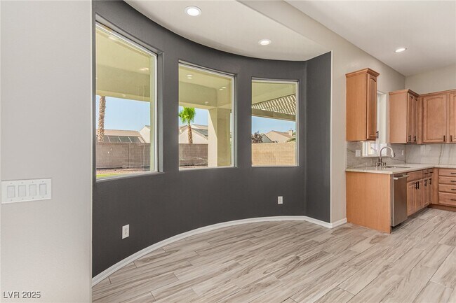 Building Photo - 2756 Leys Burnett Ave