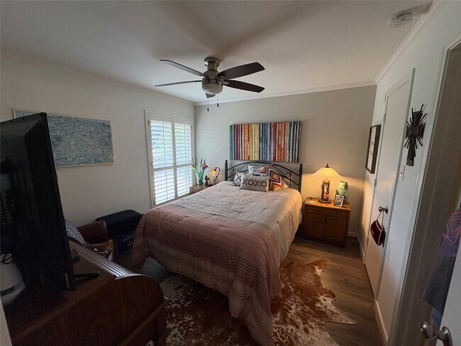 Building Photo - 211 D Lakeview Terrace