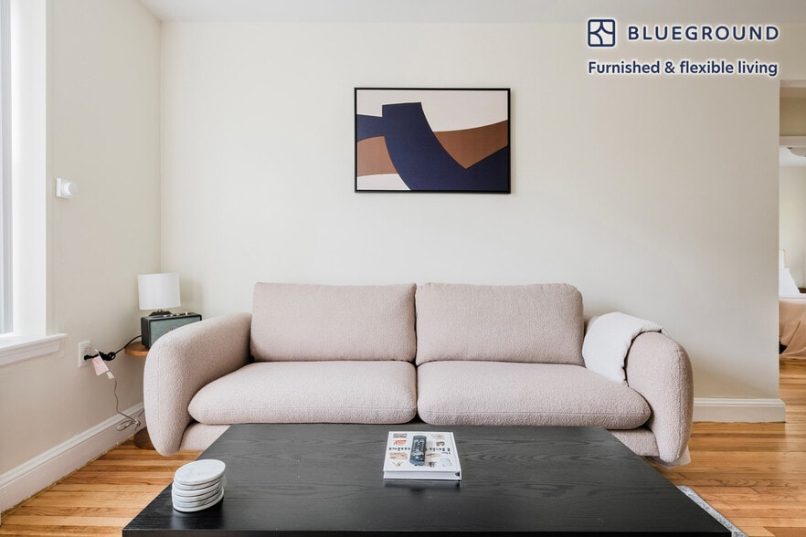 Building Photo - 270 Harvard St