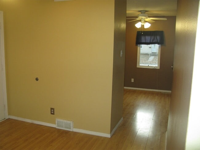 Building Photo - 2918 Eisenhower Ave