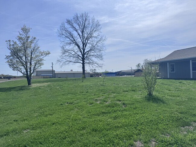 Building Photo - 49 Kingfisher Ln