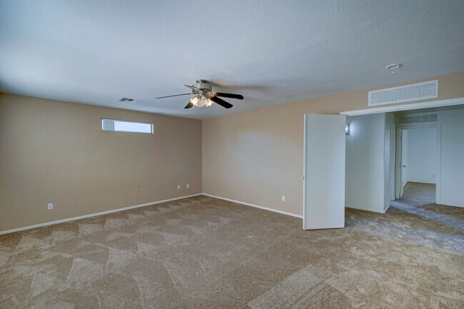 Building Photo - AVAILABLE NOW!!! Oversized Bedrooms in Johnson Ranch