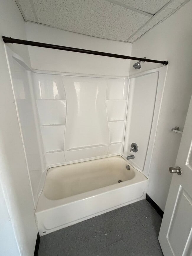 Building Photo - Price Main Street Triplex