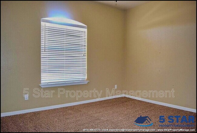 Building Photo - 14016 Rainbow Point Dr