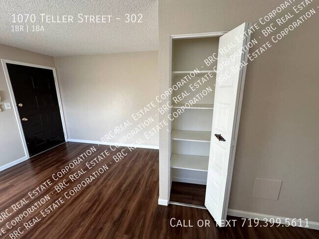 Building Photo - 1070 Teller St