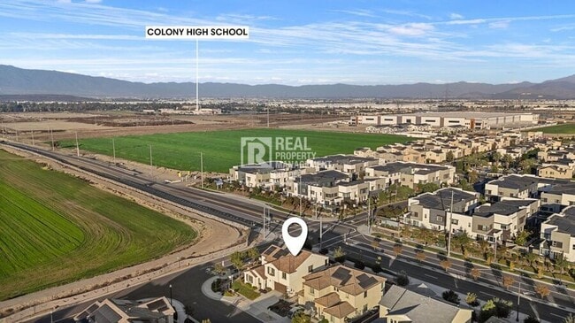 Building Photo - 3657 Bearberry Ave