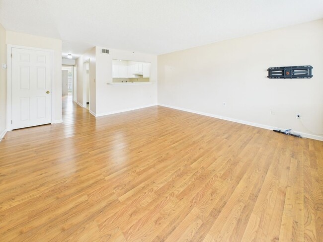 Building Photo - 68 Joiners Rd