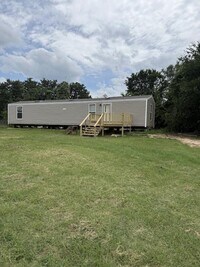 Building Photo - 208 Overland Trail