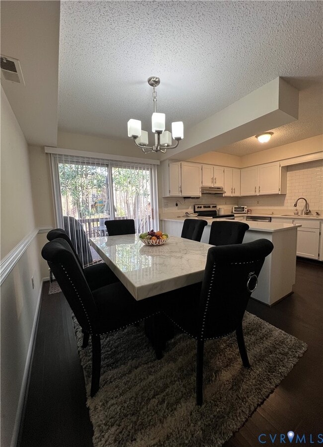 Building Photo - 2005 Rocky Creek Ln