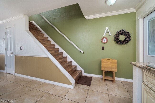 Building Photo - 9639 Eaton Gardens Ln