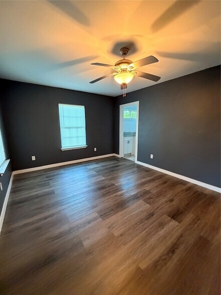 Building Photo - 109 Pecan Cir
