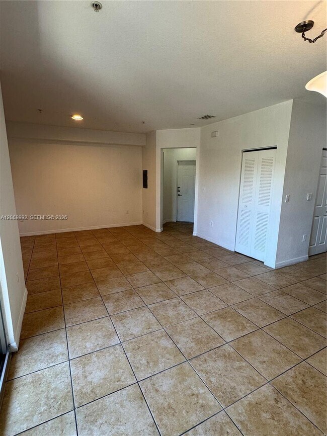 Building Photo - 10870 NW 88th Terrace