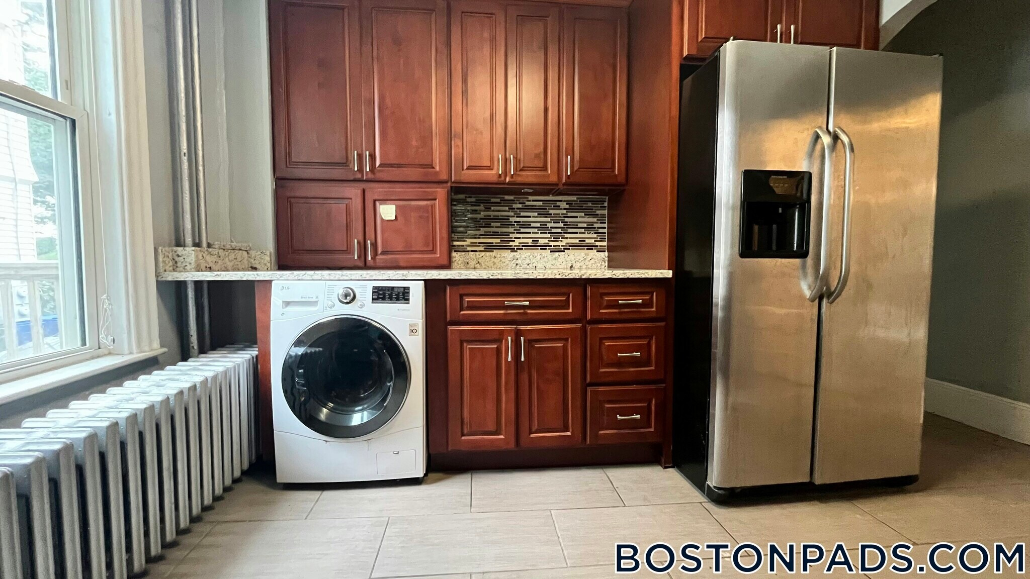 Building Photo - 66 University Rd