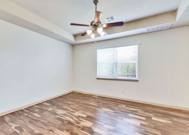 Building Photo - 2300 Dovetail St