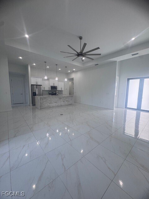 Building Photo - 24 Chiquita Blvd S