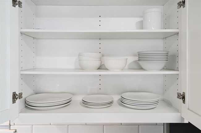 Building Photo - 4104 NW 59th St