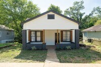 Building Photo - 1623 Holbrook Ave