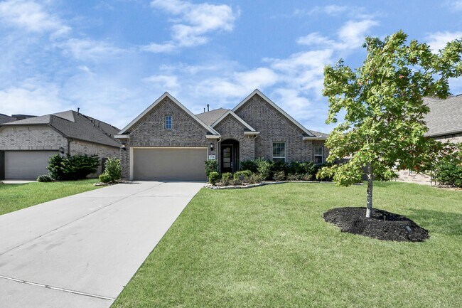 Building Photo - 17770 Misty Brk Ln