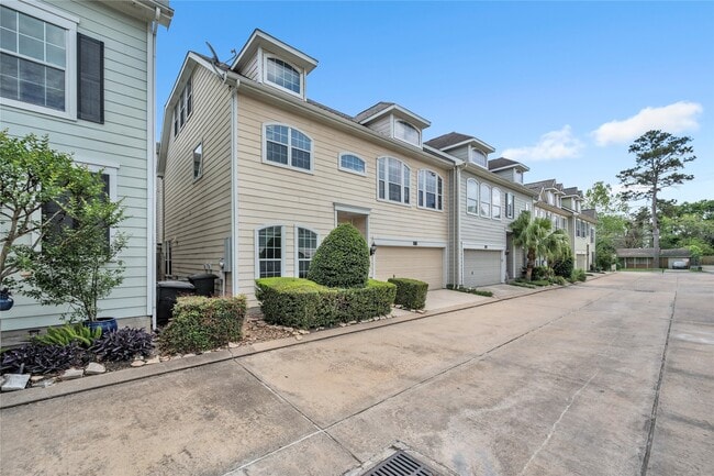 Building Photo - 2614 Shady Acres Ct