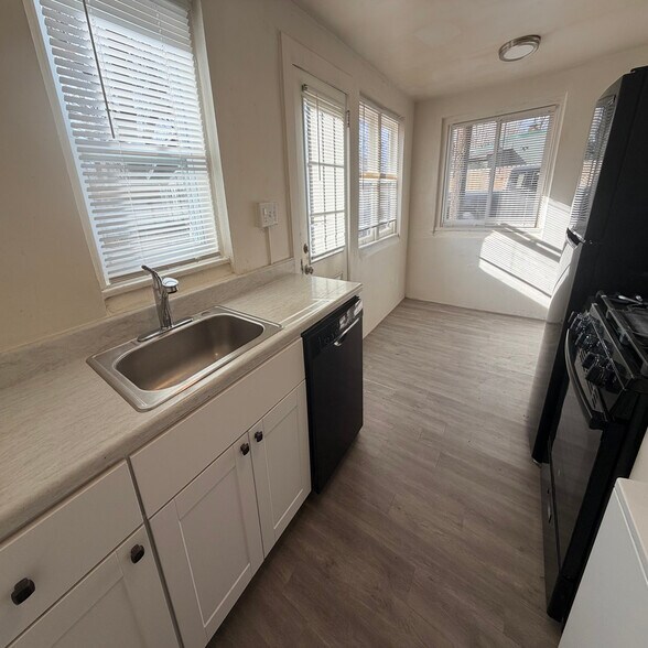 Building Photo - 1713 Aspen St