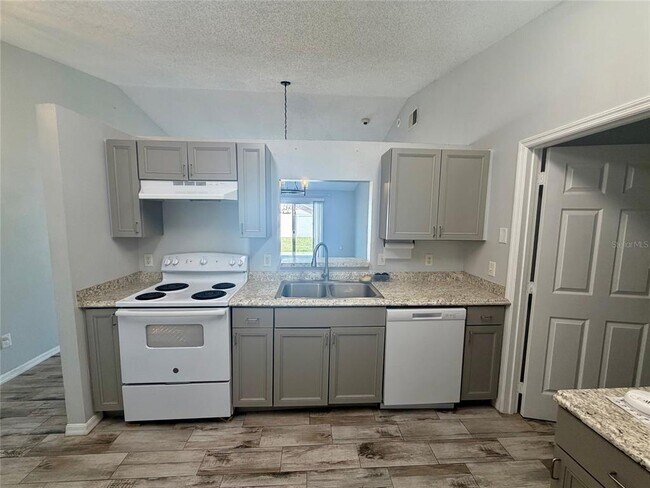 Building Photo - 251 Rhapsody Ln