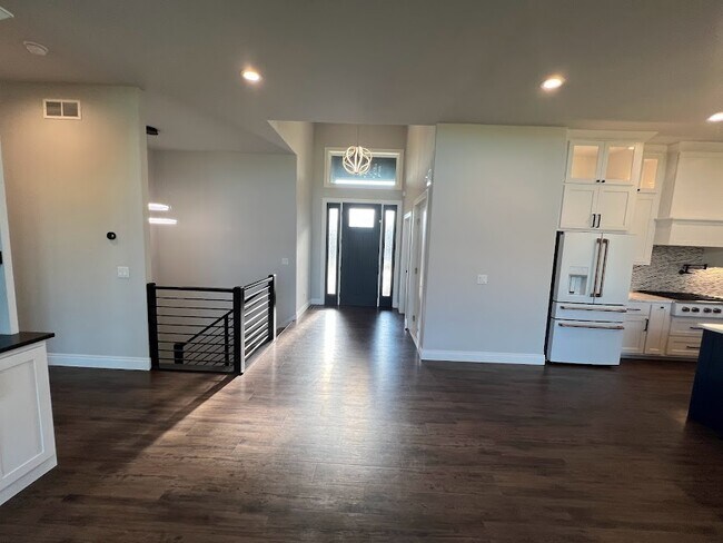 Building Photo - 3636 Eden Ct