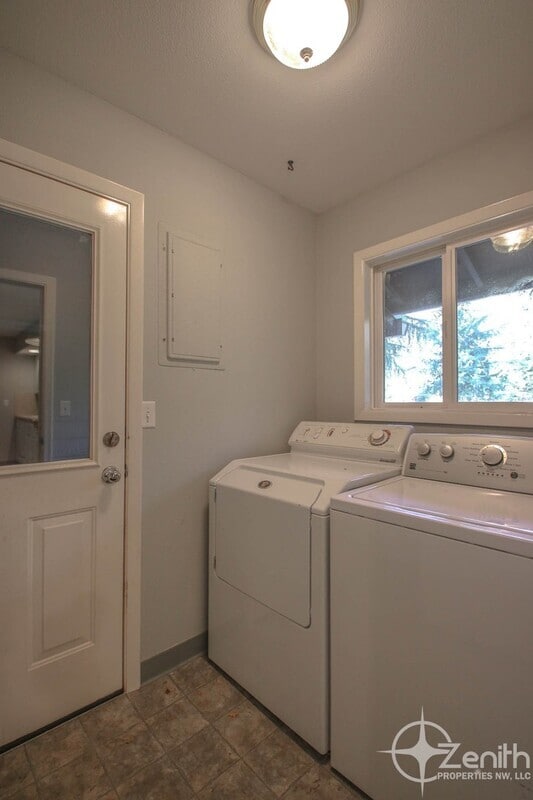 Building Photo - 12908 NE Salmon Creek Ave