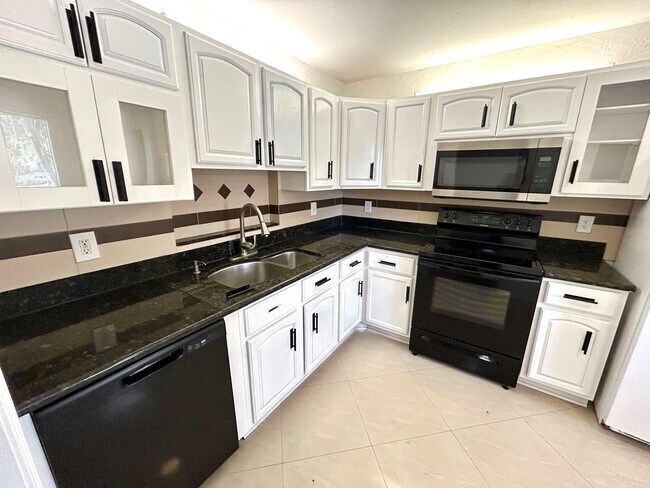 Building Photo - 7931 Southgate Blvd