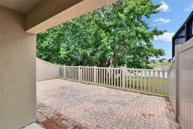 Building Photo - 14047 Weddington Ter