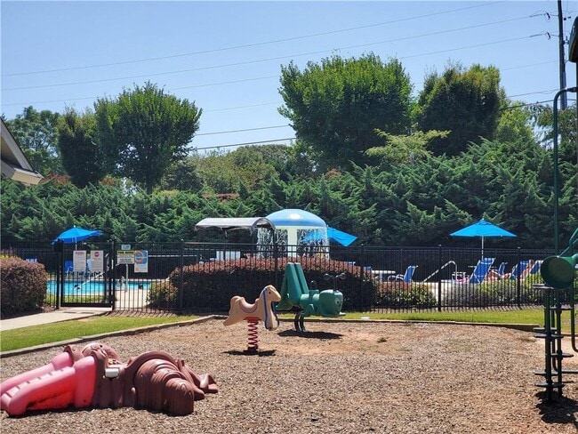 Building Photo - 165 Canvas Ives Dr