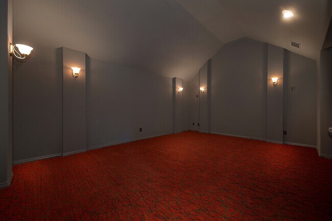 Building Photo - 8858 Van Allen Dr