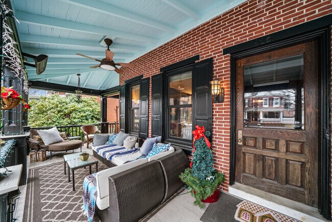 Building Photo - 415 W Union St